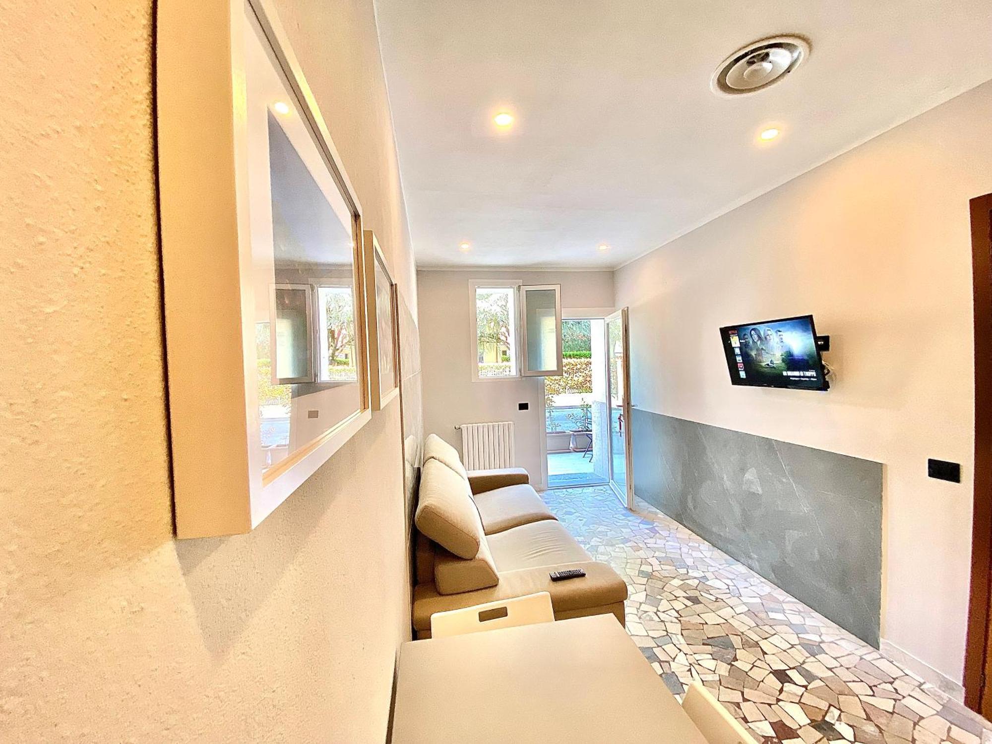 Apt Donati Home, Modernita E Comfort Con Parcheggio Gratuito Privato E Spazio Esterno Privato Cassano dʼAdda Kültér fotó