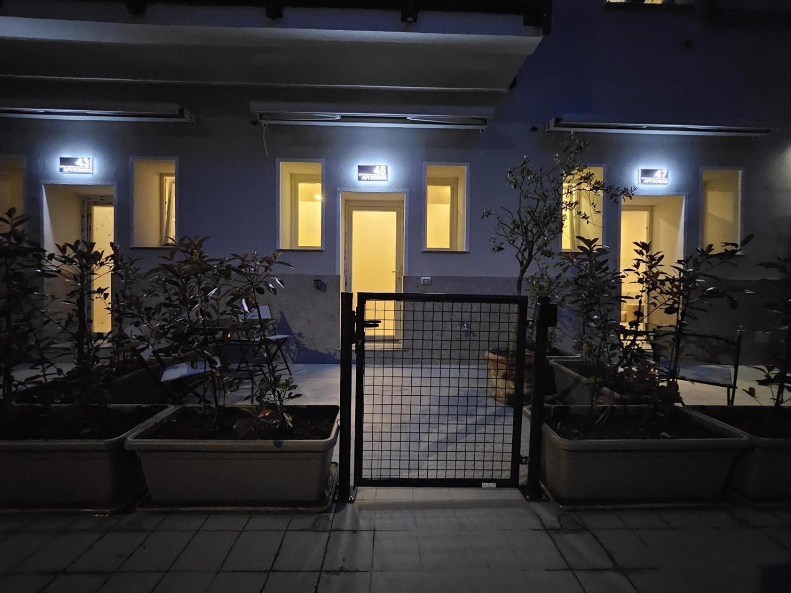 Apt Donati Home, Modernita E Comfort Con Parcheggio Gratuito Privato E Spazio Esterno Privato Cassano dʼAdda Szoba fotó