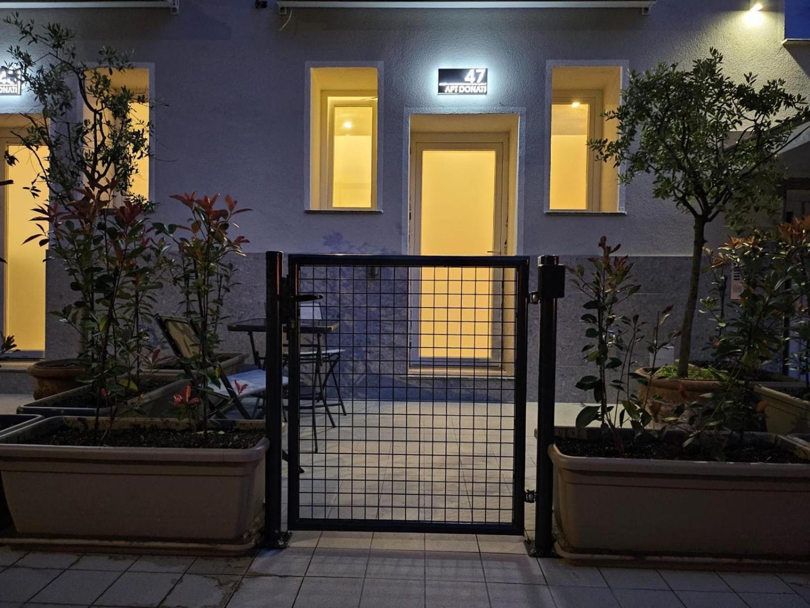 Apt Donati Home, Modernita E Comfort Con Parcheggio Gratuito Privato E Spazio Esterno Privato Cassano dʼAdda Szoba fotó
